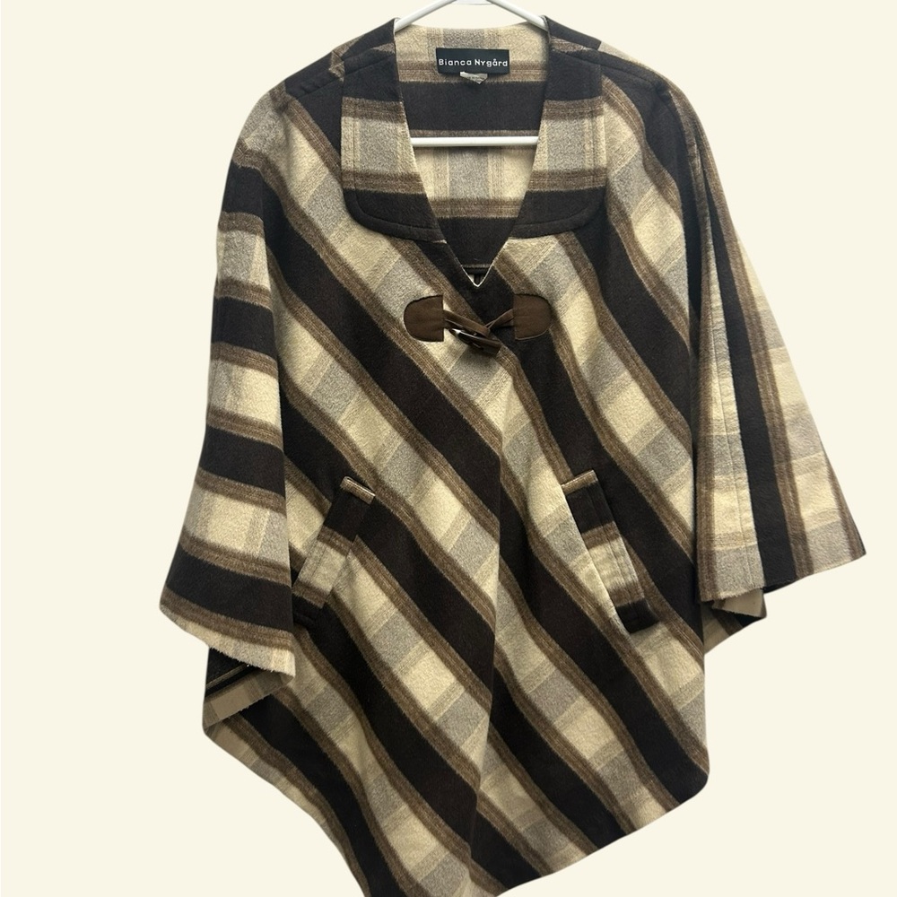 Bianca Nygard Brown and Tan patterned Women's poncho